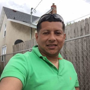 Meet your Posher, Efrain